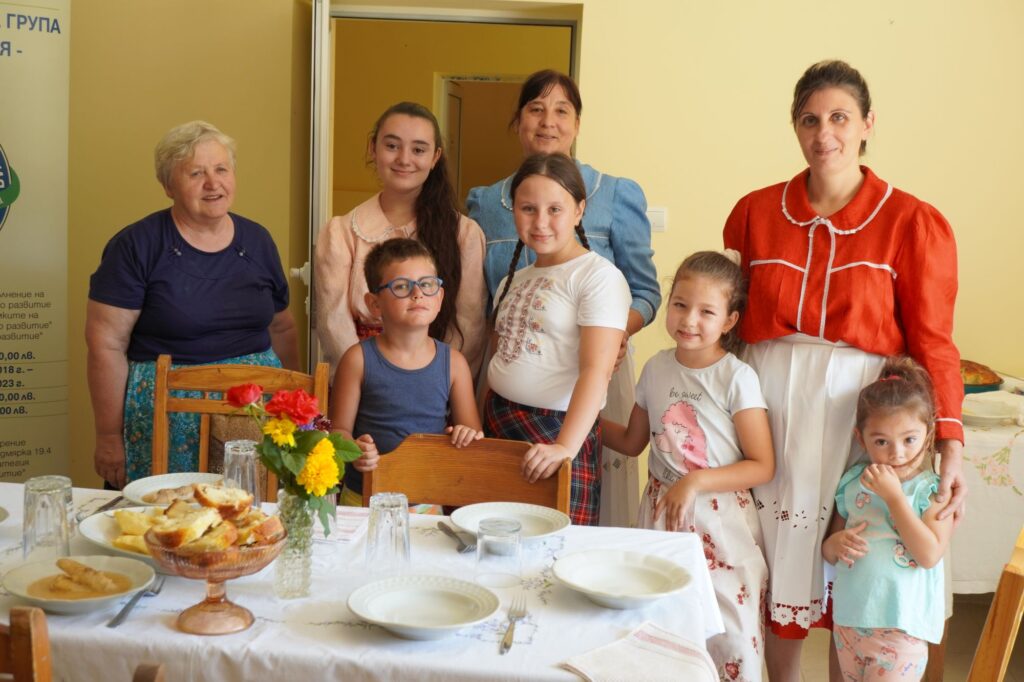 Домашен обяд в Гостиля с работилница за трескичета