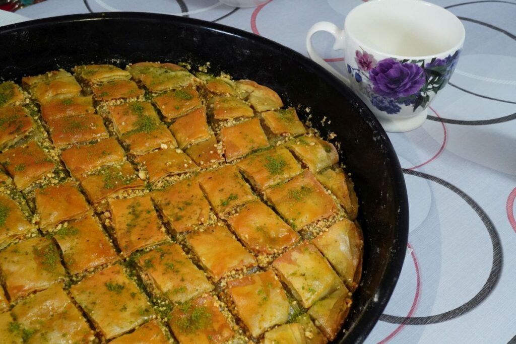 Домашен обяд в Якоруда с работилница за баклава