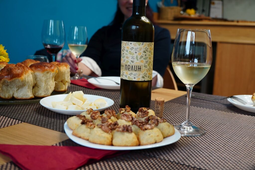 Дегустация на вино и приготвяне на домашни рецепти